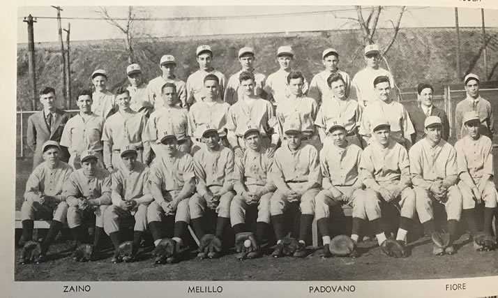 Baseball team photo